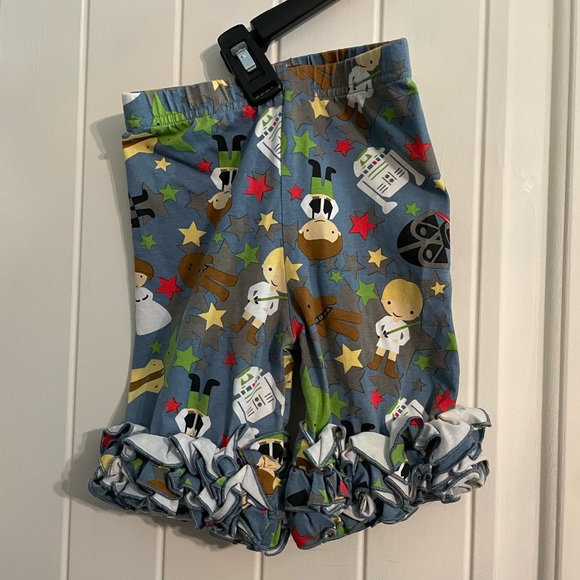 Tessa’s Trunk size 4/5Y Star Wars Ruffle Shorts - Picture 2 of 6